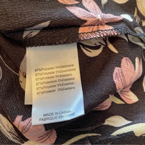 Molly Bracken NWT Floral Dress Cream/ Pink Accents-Bell Sleeves-Size Medium - Picture 10 of 11